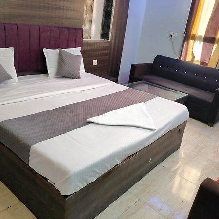 Hotel Park Avenue لاكناو المظهر الخارجي الصورة