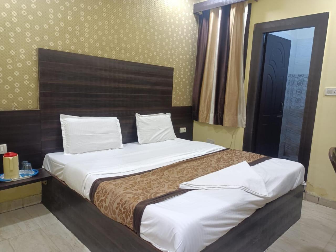 Hotel Park Avenue لاكناو المظهر الخارجي الصورة